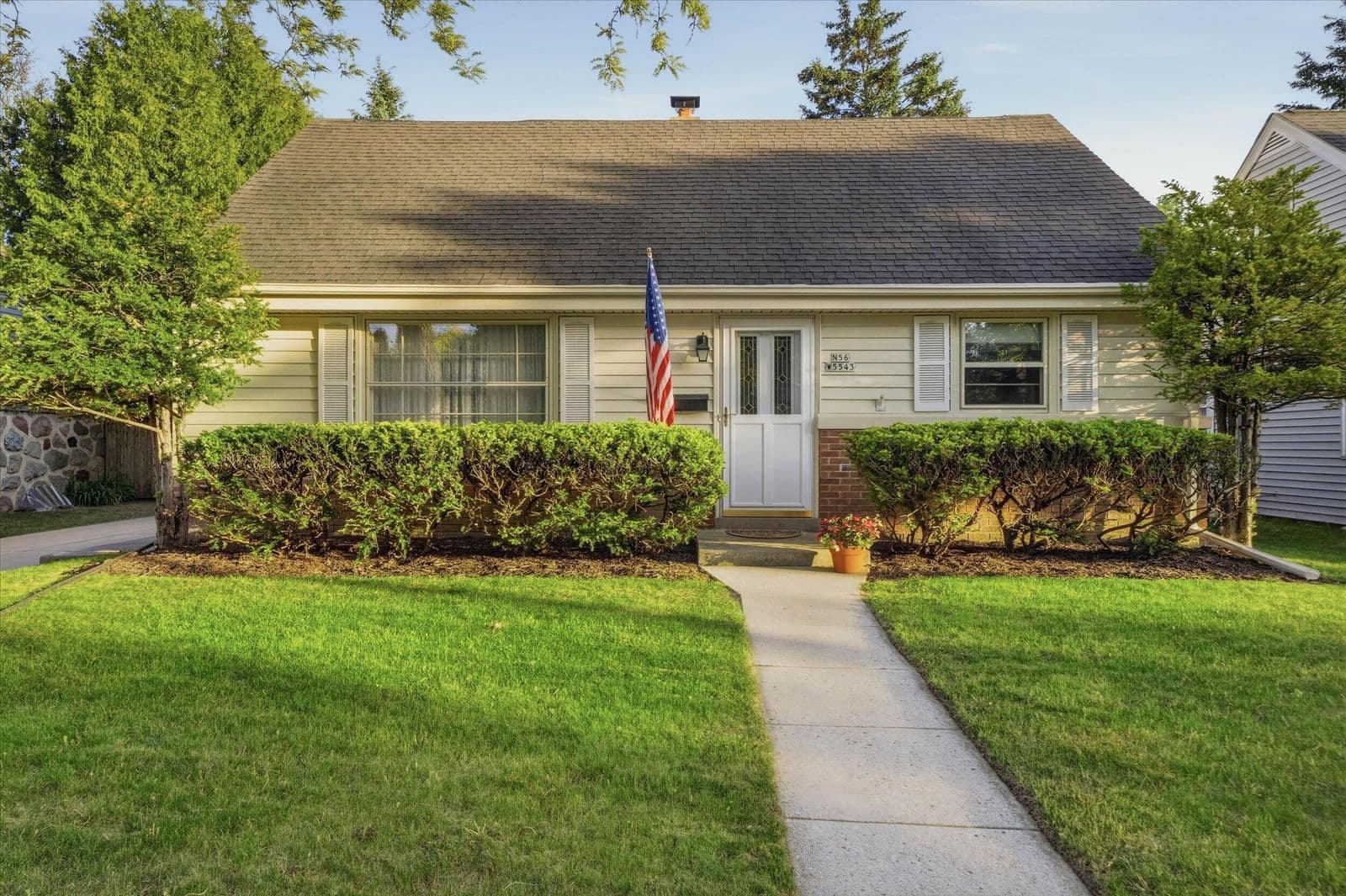 N56W5543 Sunnyside, Cedarburg, WI
