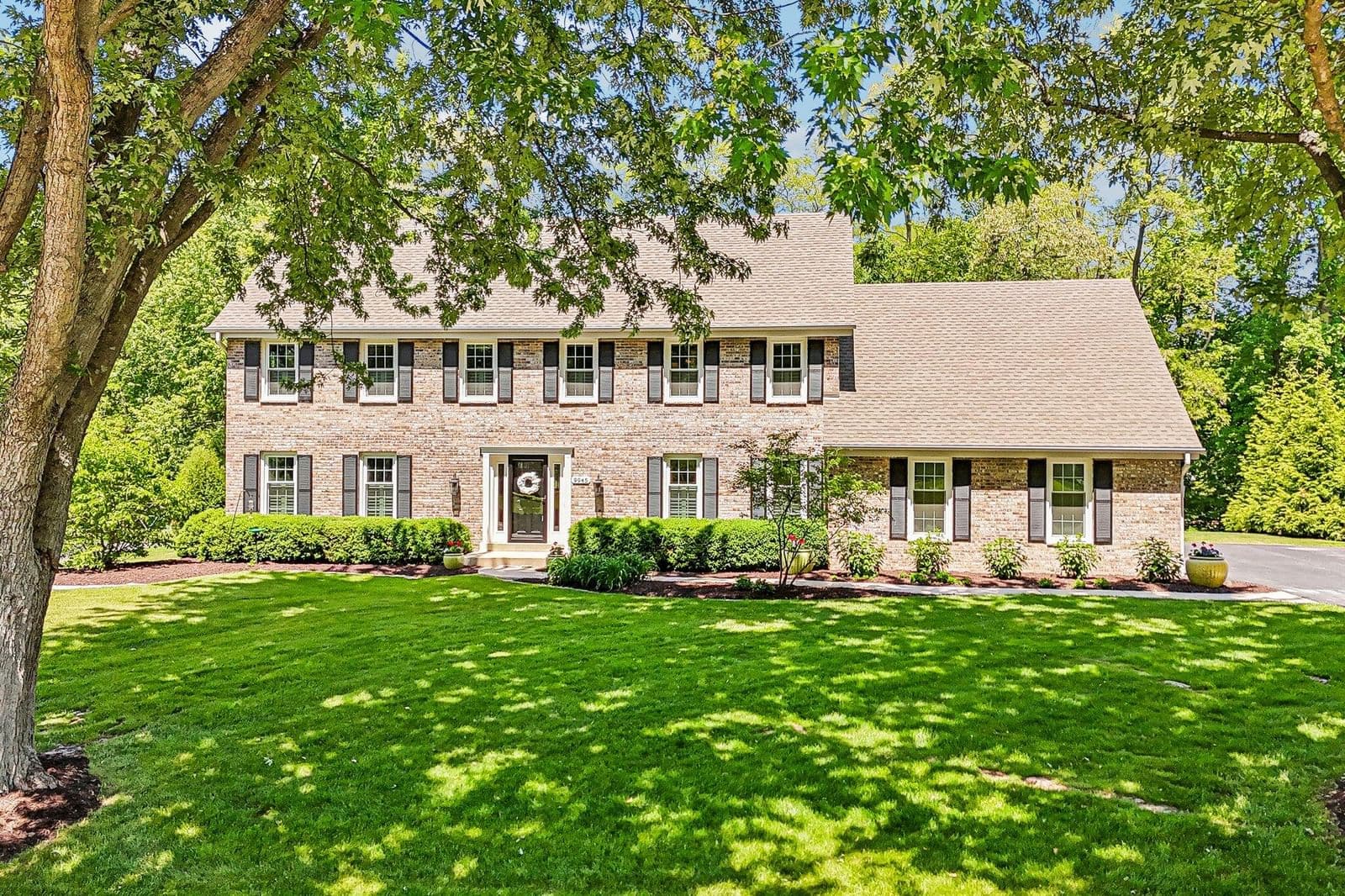 9945 Valley Hill, Mequon, WI