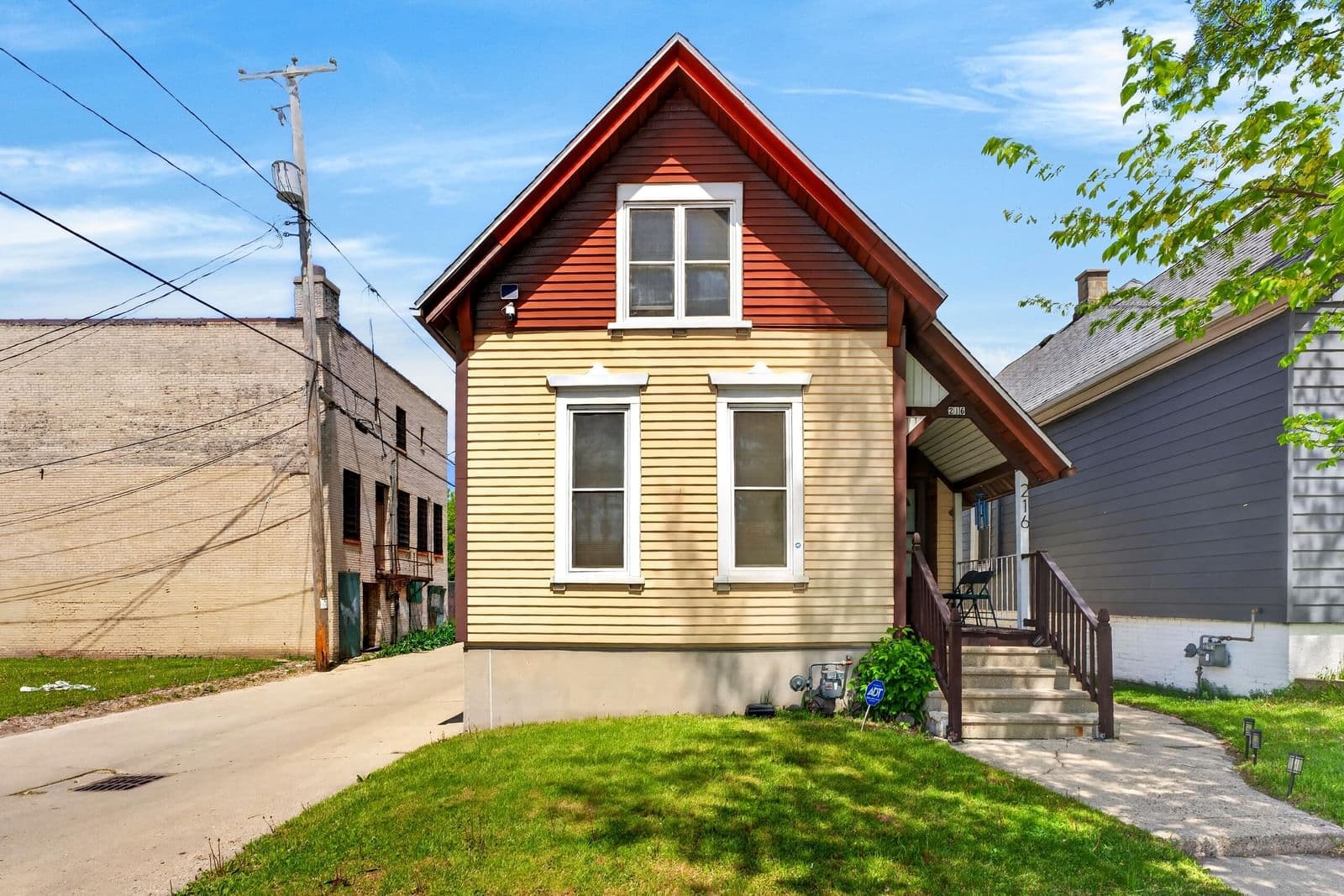 216 Center