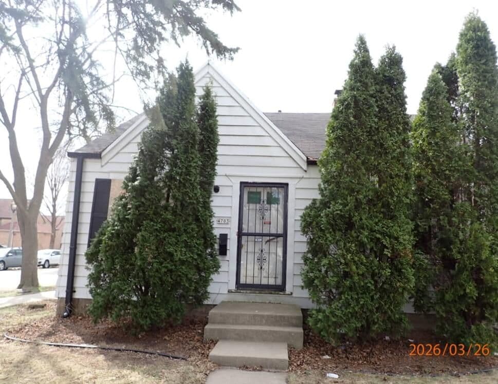 4703 Congress