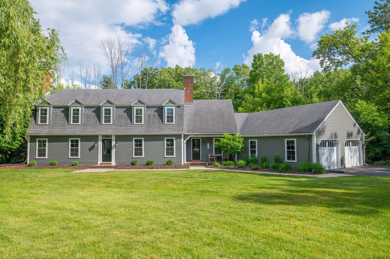 123 Glenview, Mequon, WI