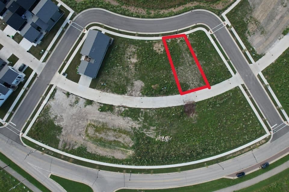 9437 Cypress