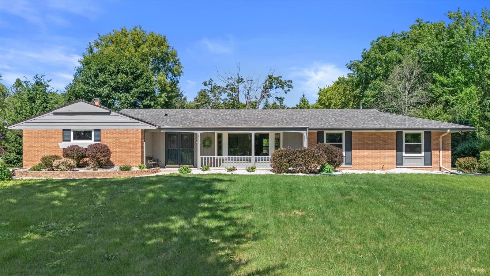11318 Glenwood, Mequon, WI