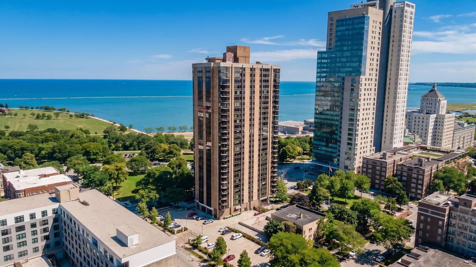 929 Astor