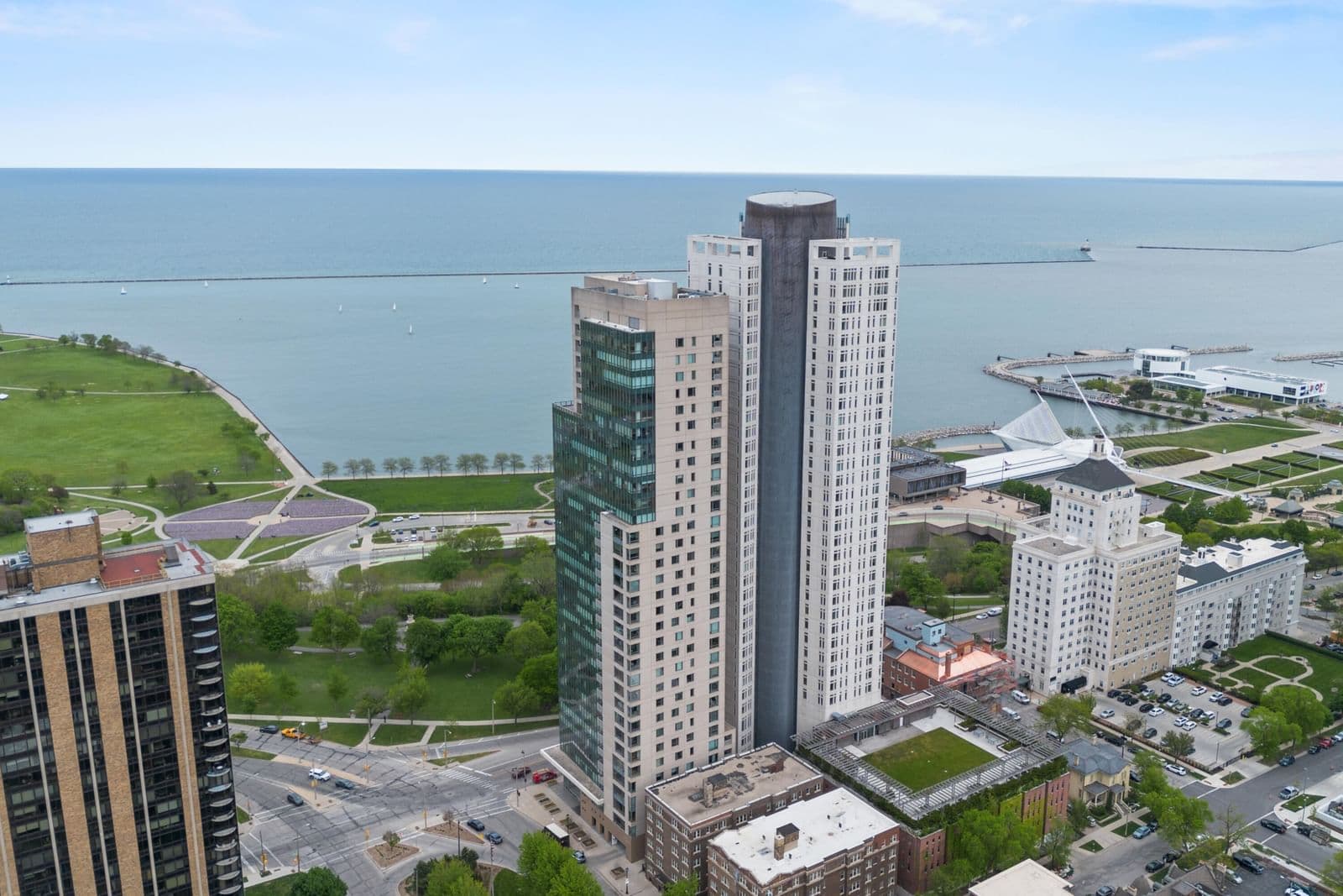 923 Kilbourn