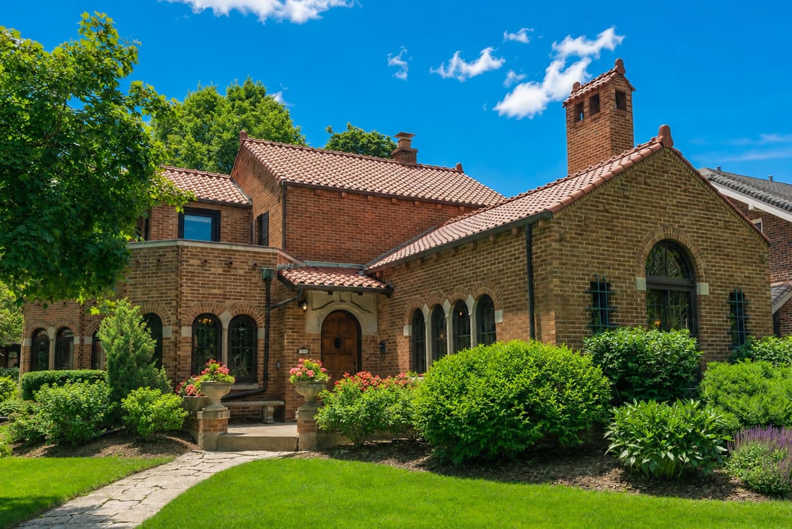6150 Washington