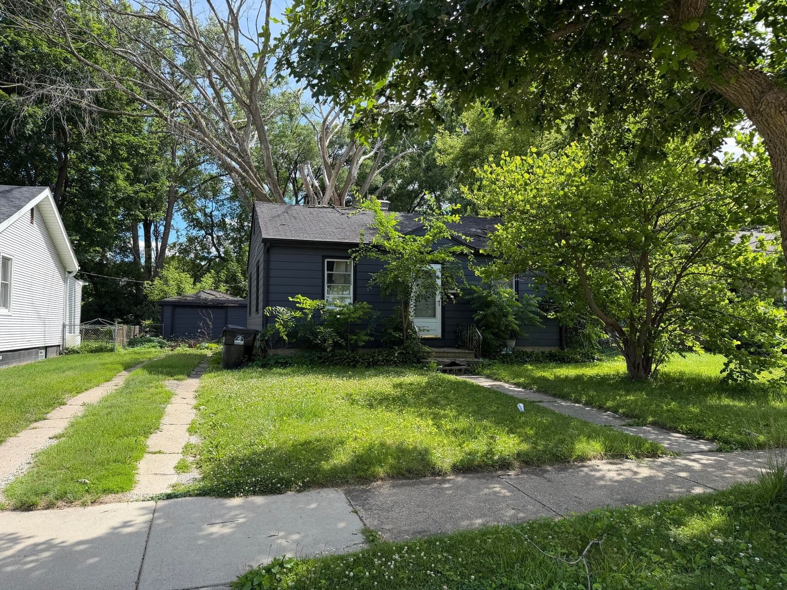 2715 Eisenhower
