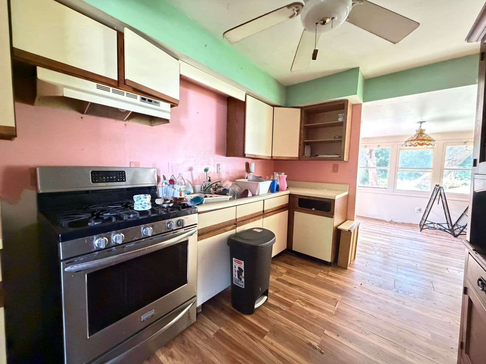 2715 Eisenhower