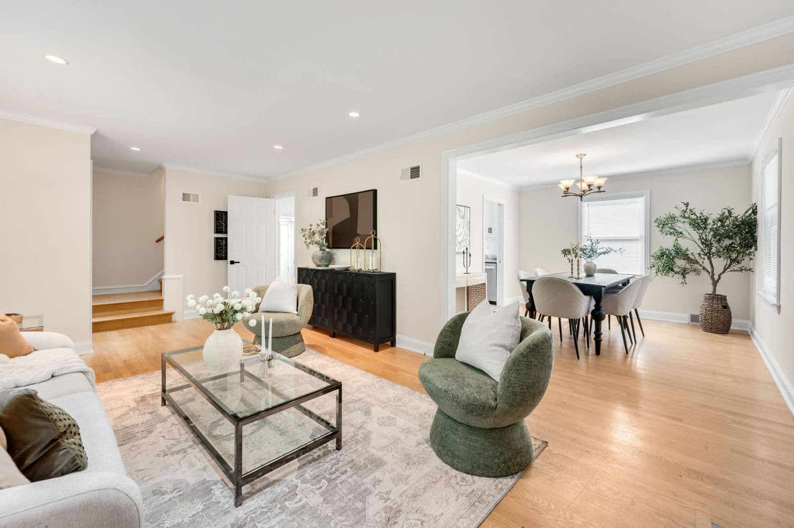 6261 Bay Ridge, Whitefish Bay, WI