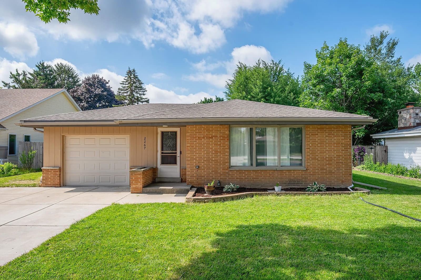 2267 Grange