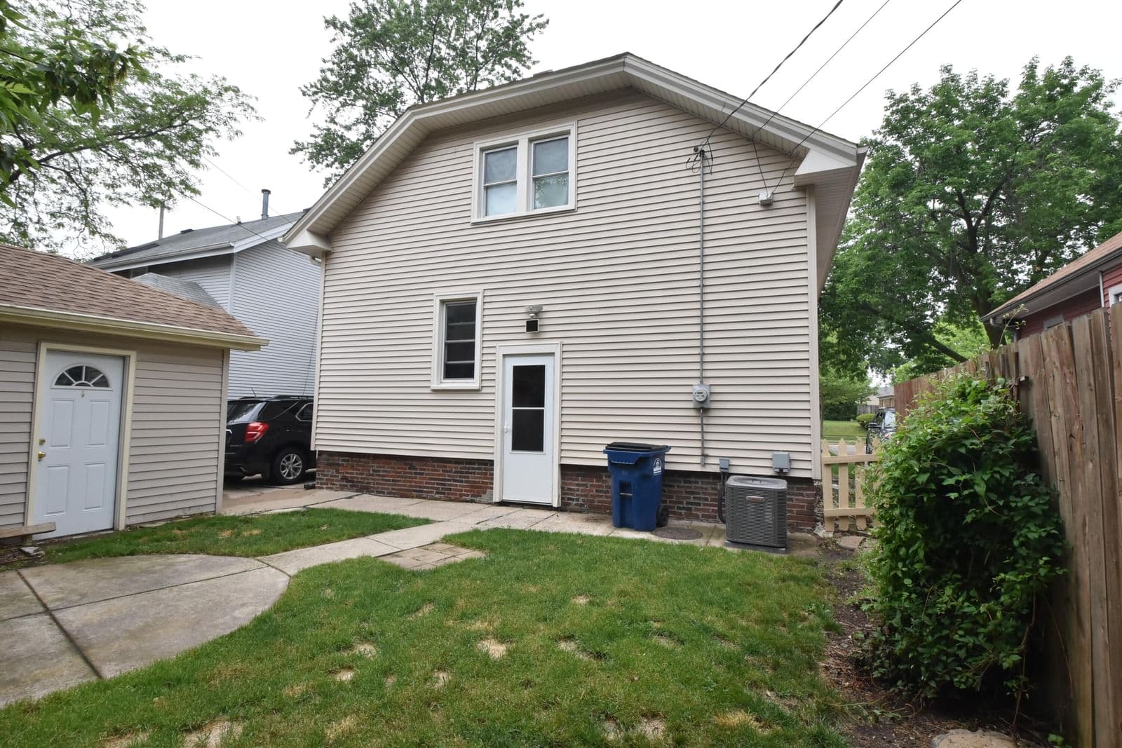 1707 Carlisle