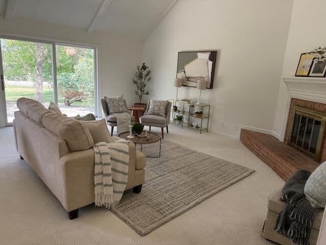 10329 Savannah, Mequon, WI