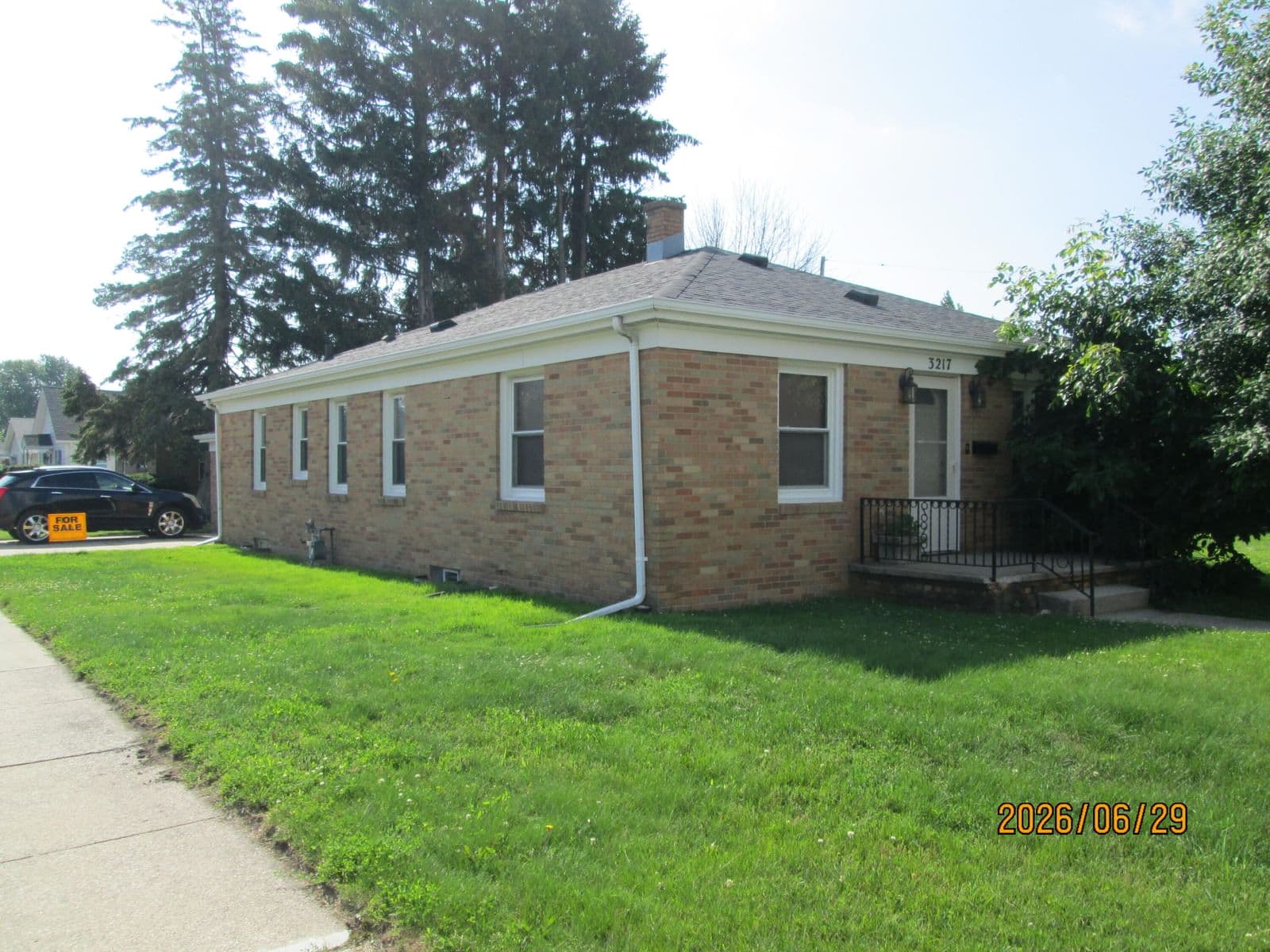 3217 Caledonia