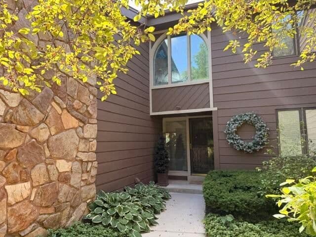 235 Elm Grove, Brookfield, WI