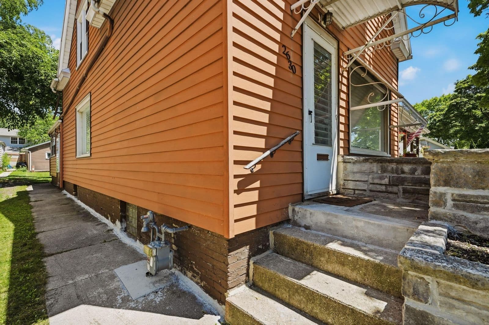 2630 Delaware