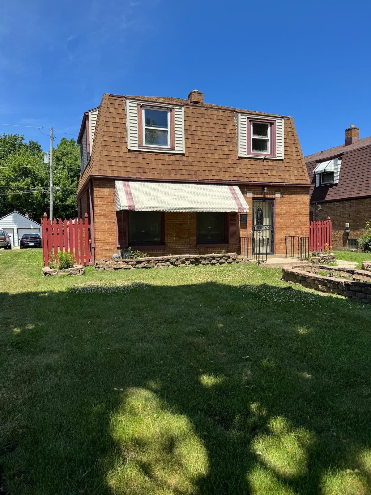3714 Capitol