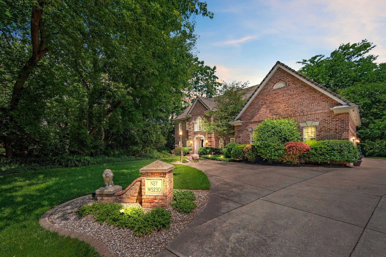 N27W5230 Hamilton, Cedarburg, WI