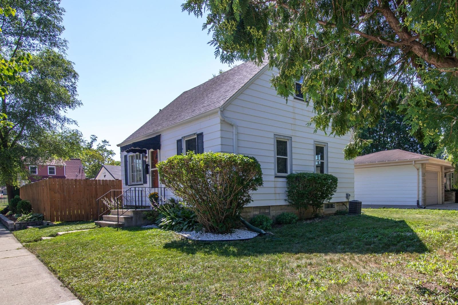 11729 Washington, West Allis, WI