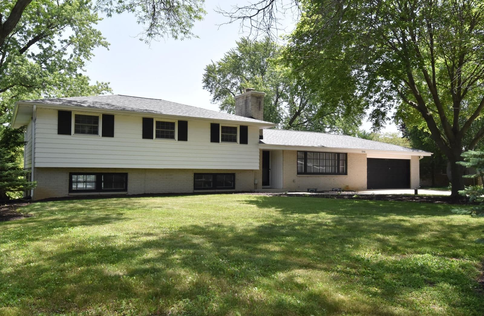 1840 Alverno, Brookfield, WI