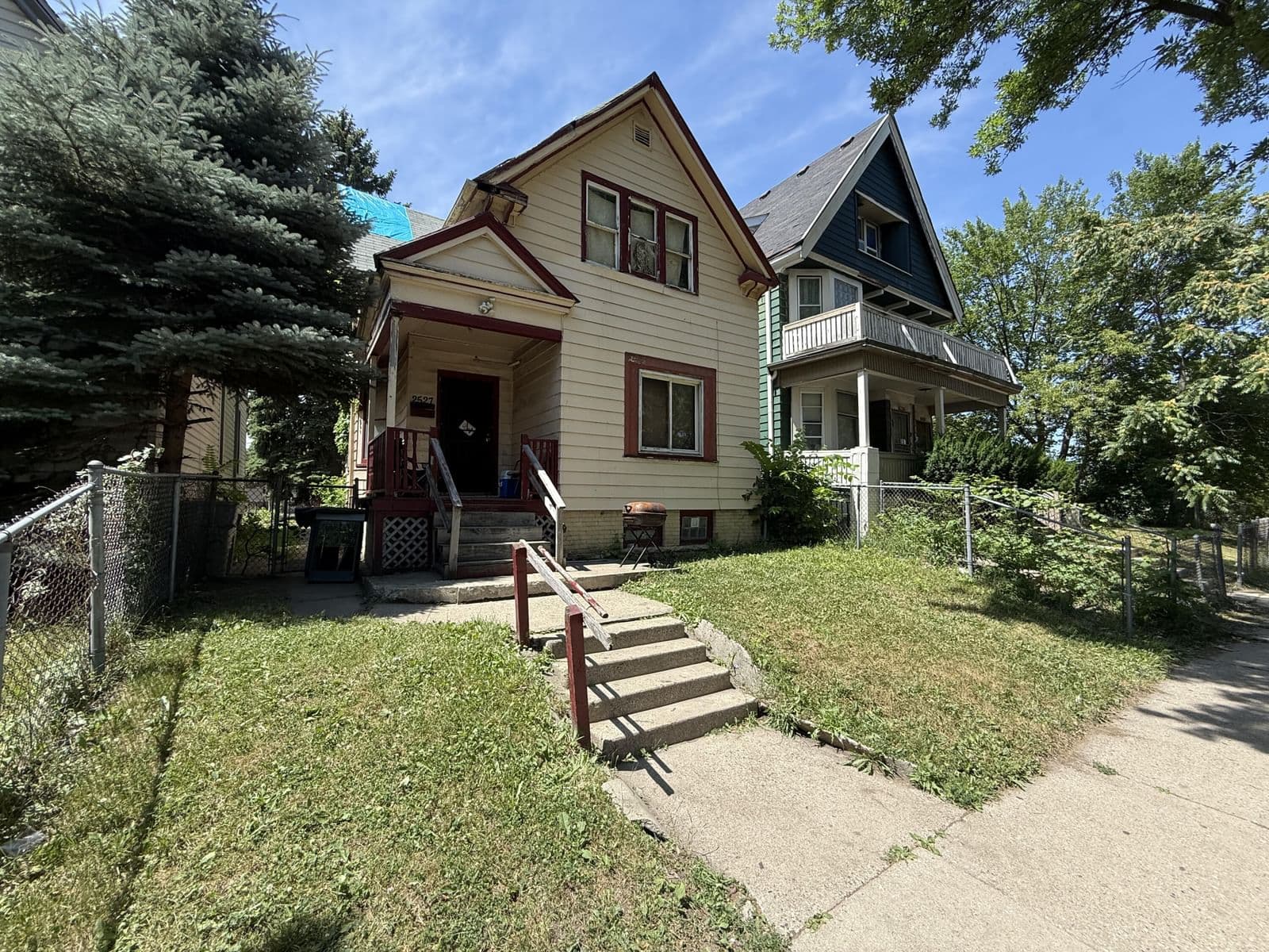 2527 Monroe