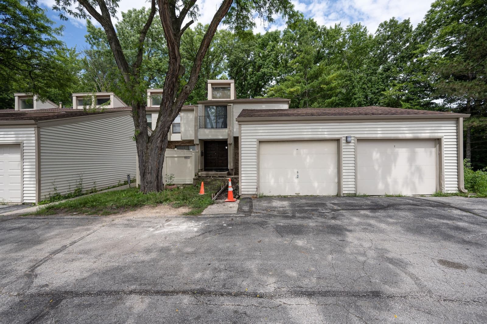 9012 N 70th