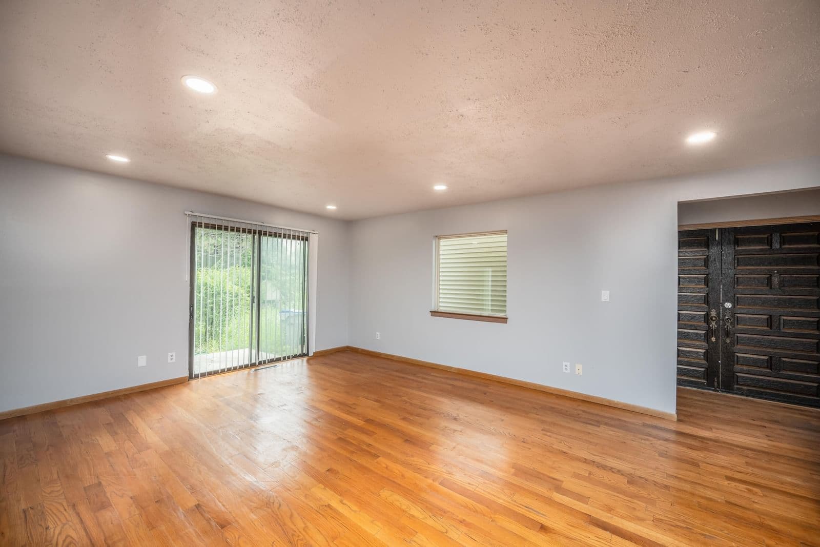 9012 N 70th
