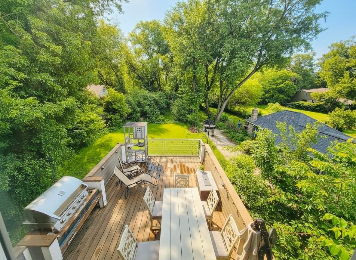 6022 Sunny Point