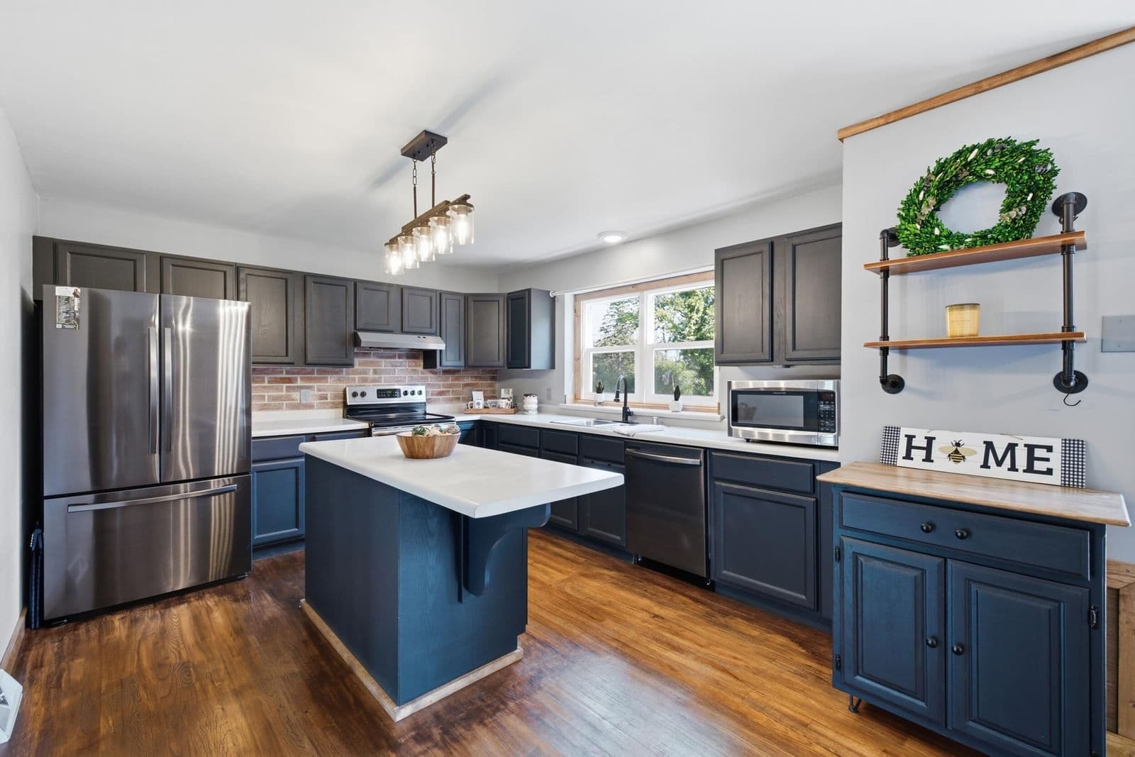 1429 Homestead, Mequon, WI