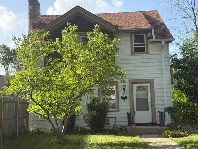2428 Roosevelt