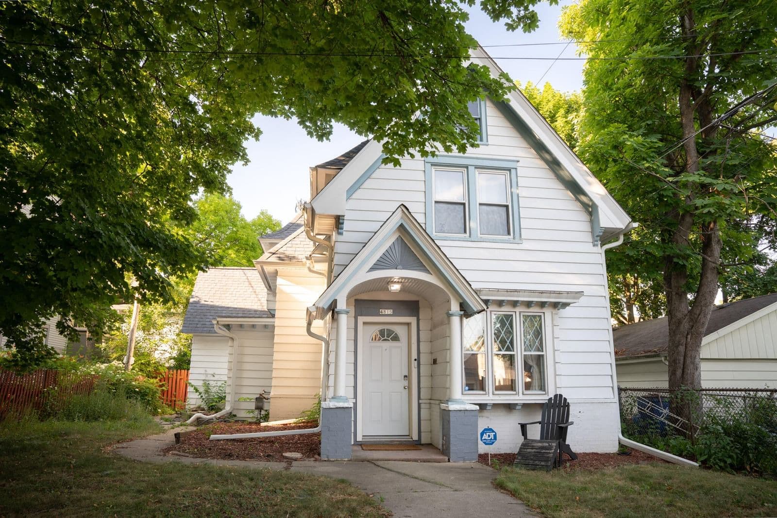 4815 Galena