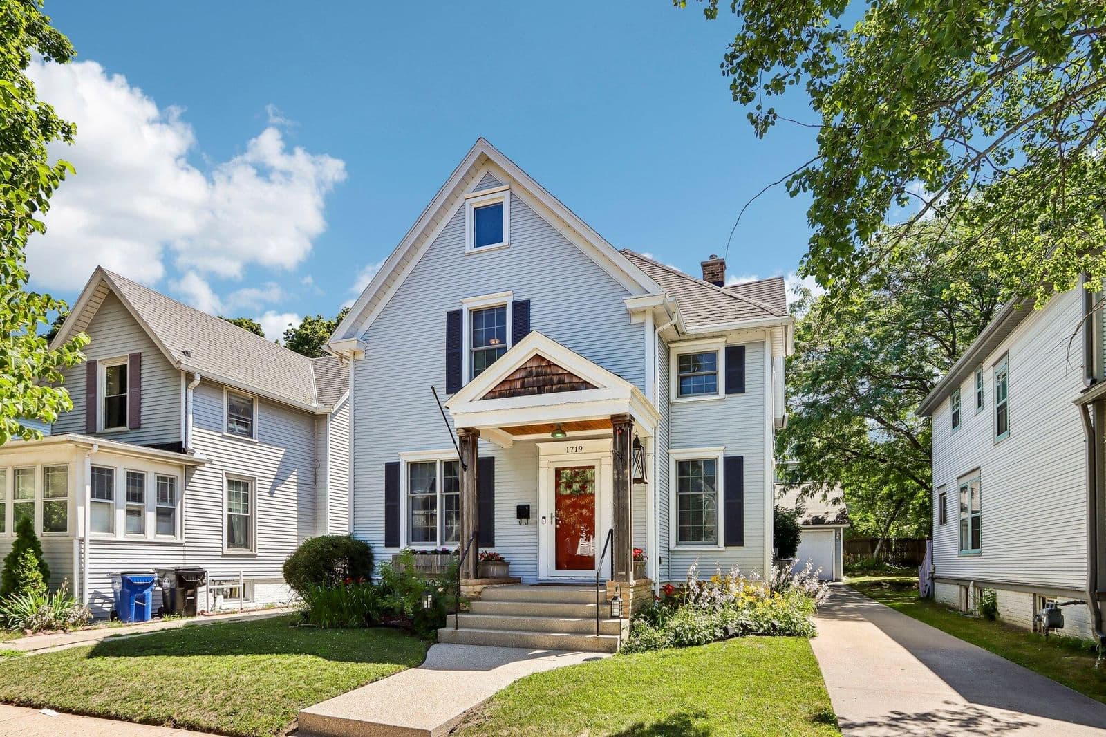 1719 Park, Racine, WI