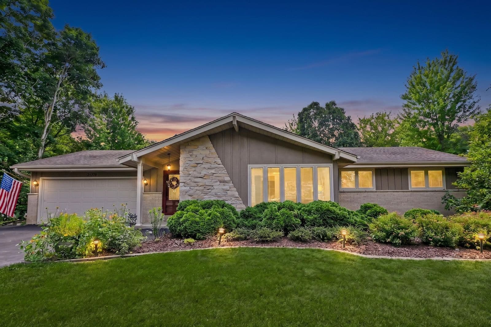 21775 Gaywood, Brookfield, WI