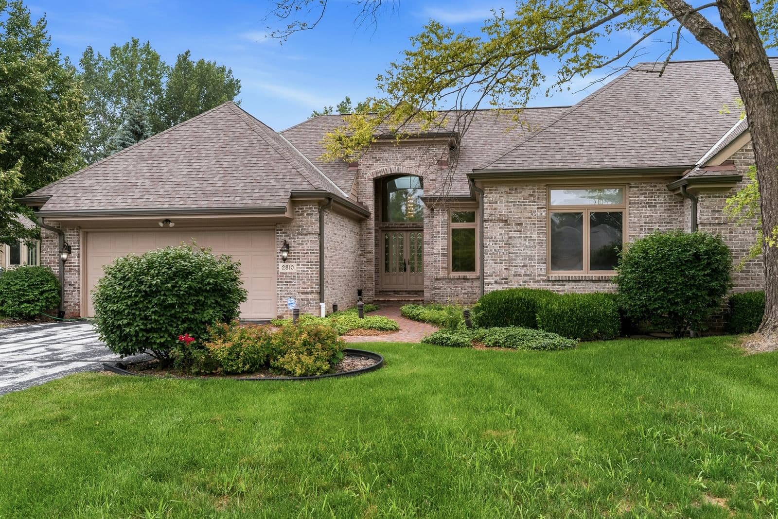 2810 Golf, Mequon, WI