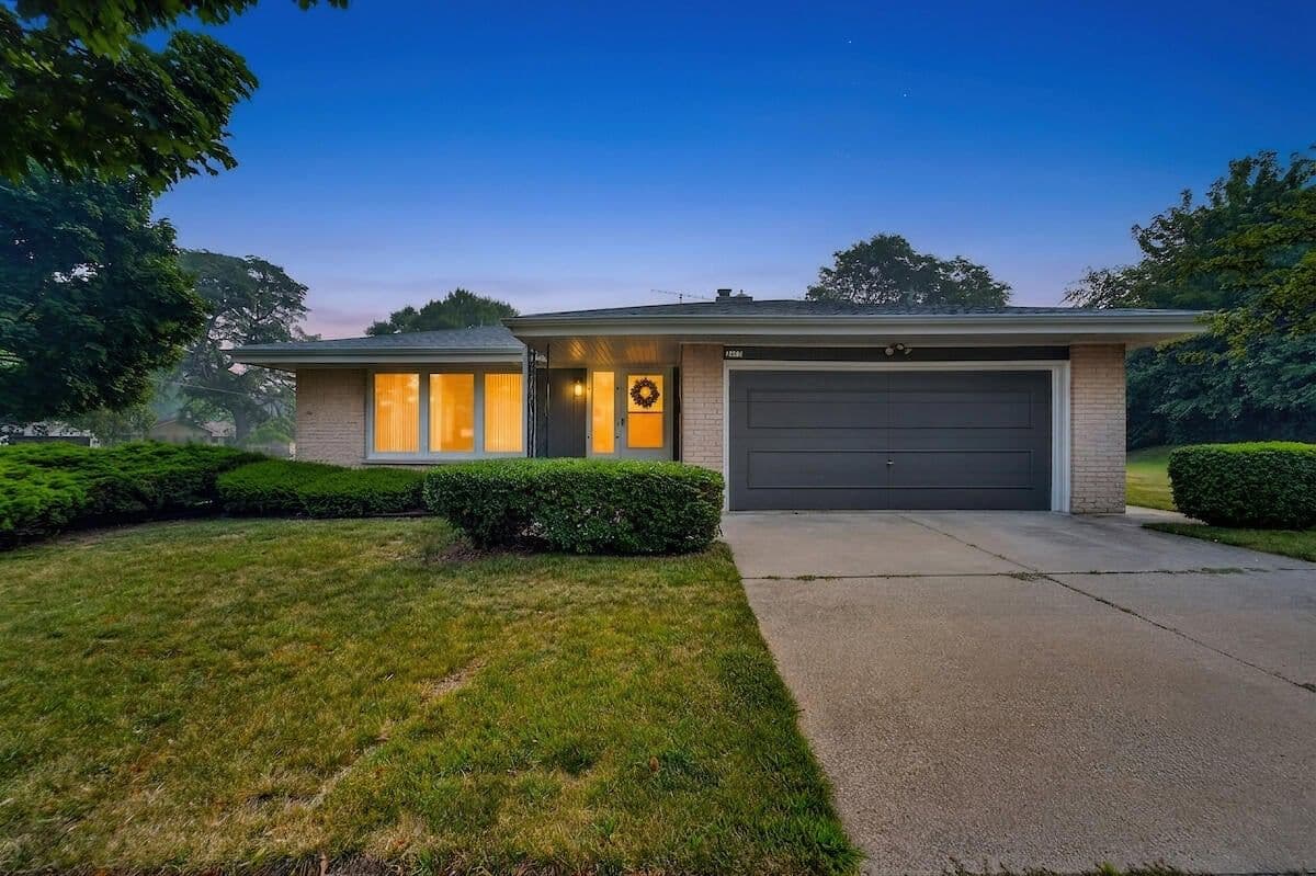 1217 Fairway, Racine, WI