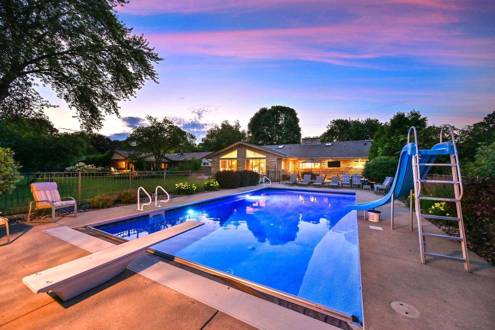 9515 Hadley