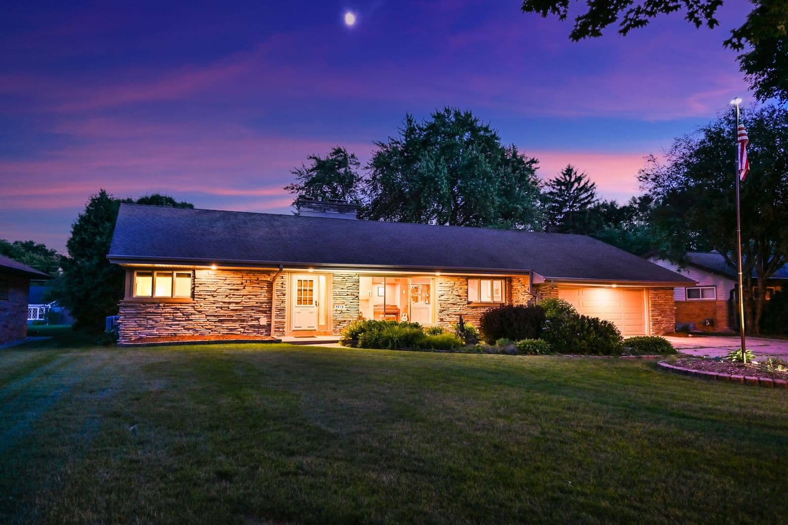 9515 Hadley