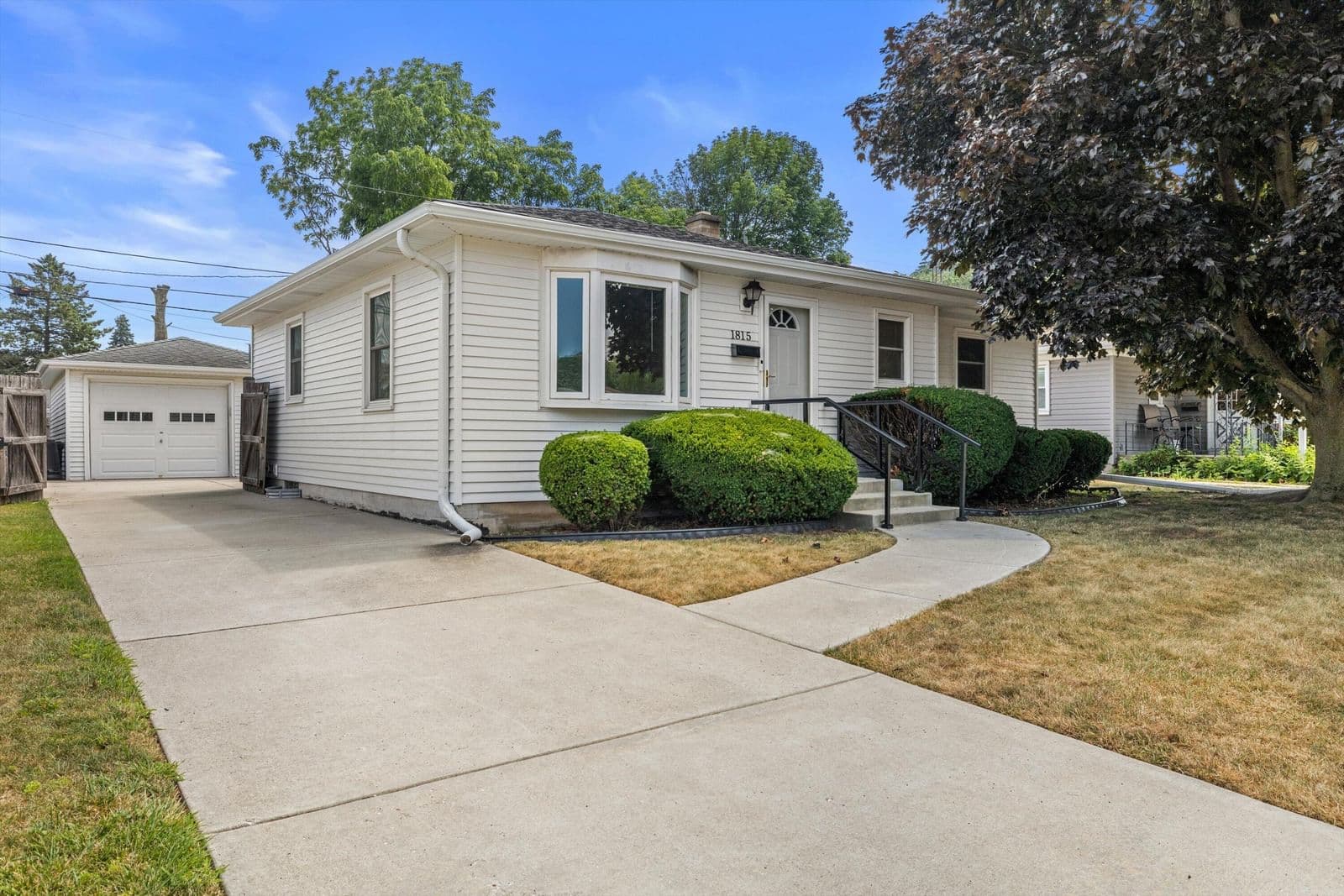 1815 Jupiter, Racine, WI