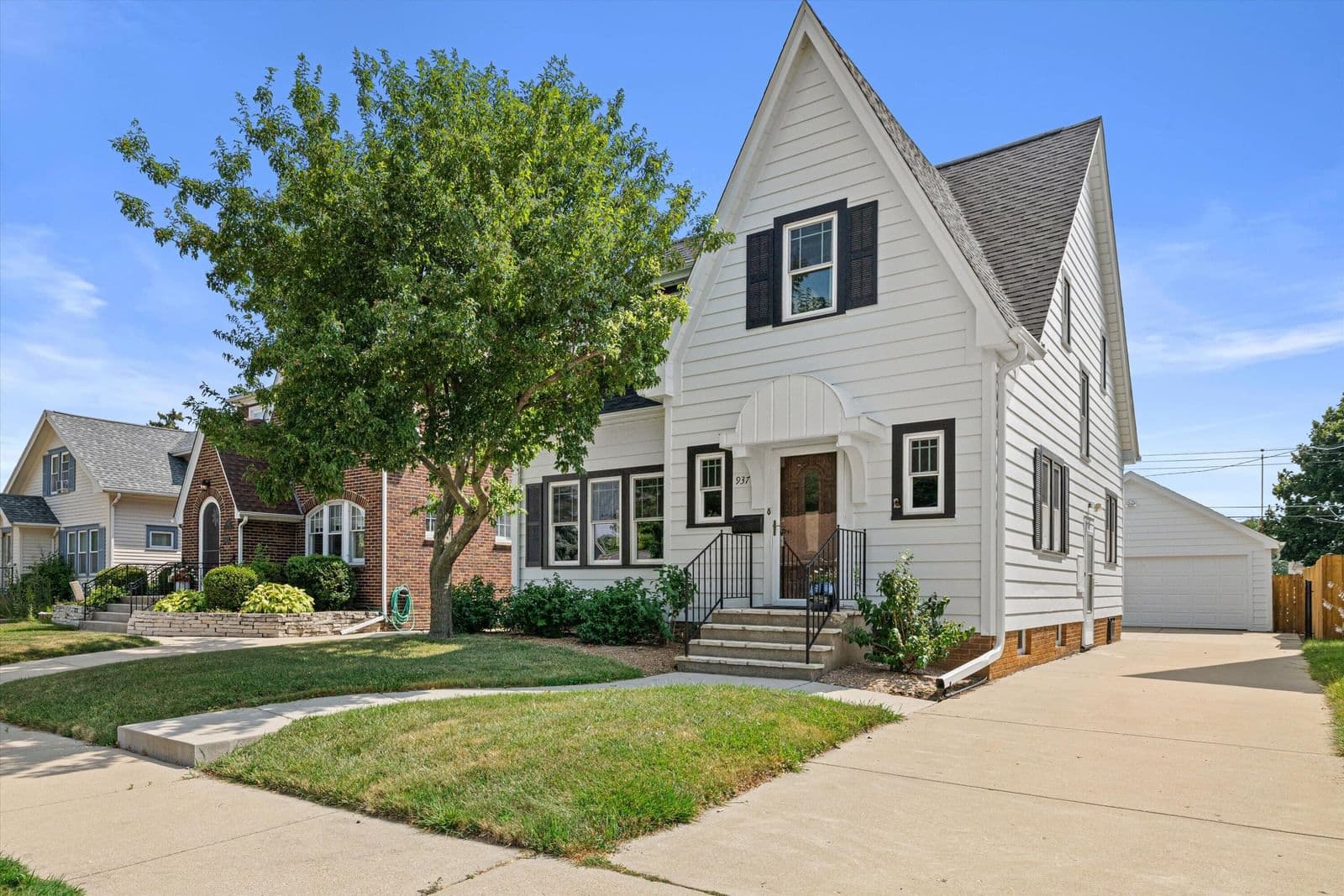 937 Lathrop, Racine, WI