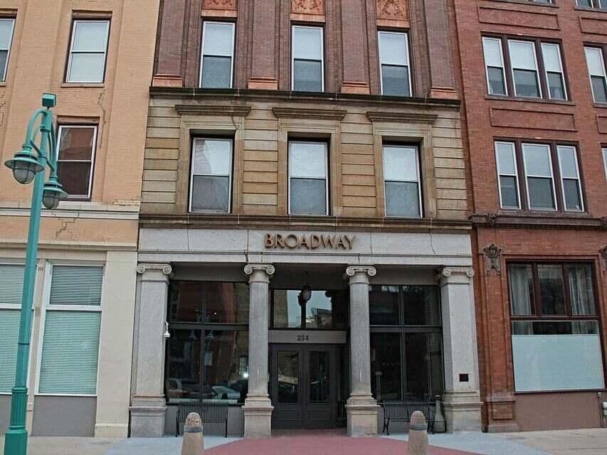 234 Broadway, Milwaukee, WI