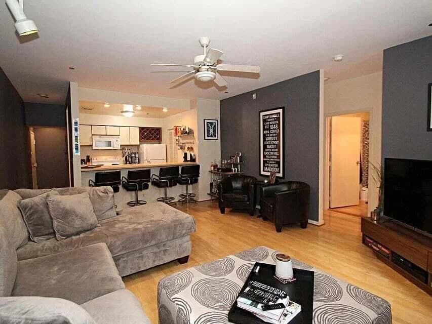 Listing photo