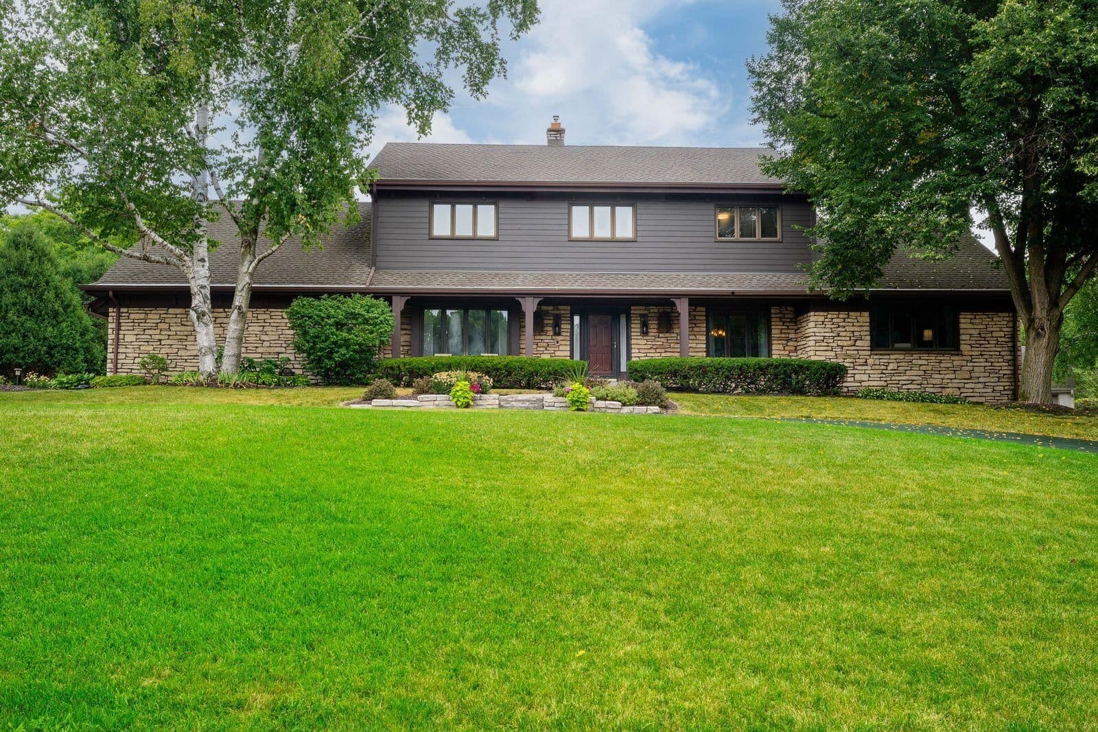 1790 Kelly, Brookfield, WI