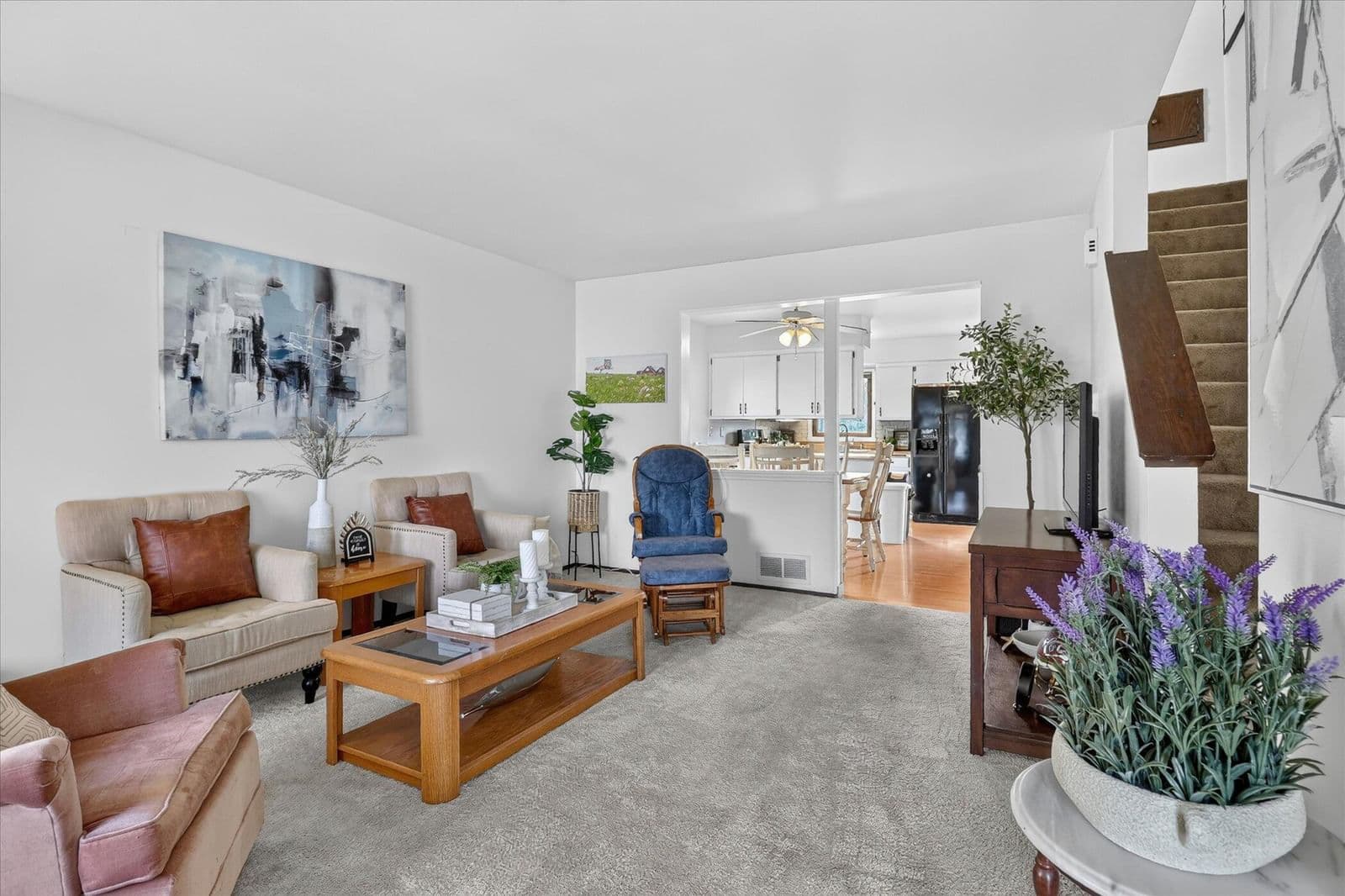 9219 Green View