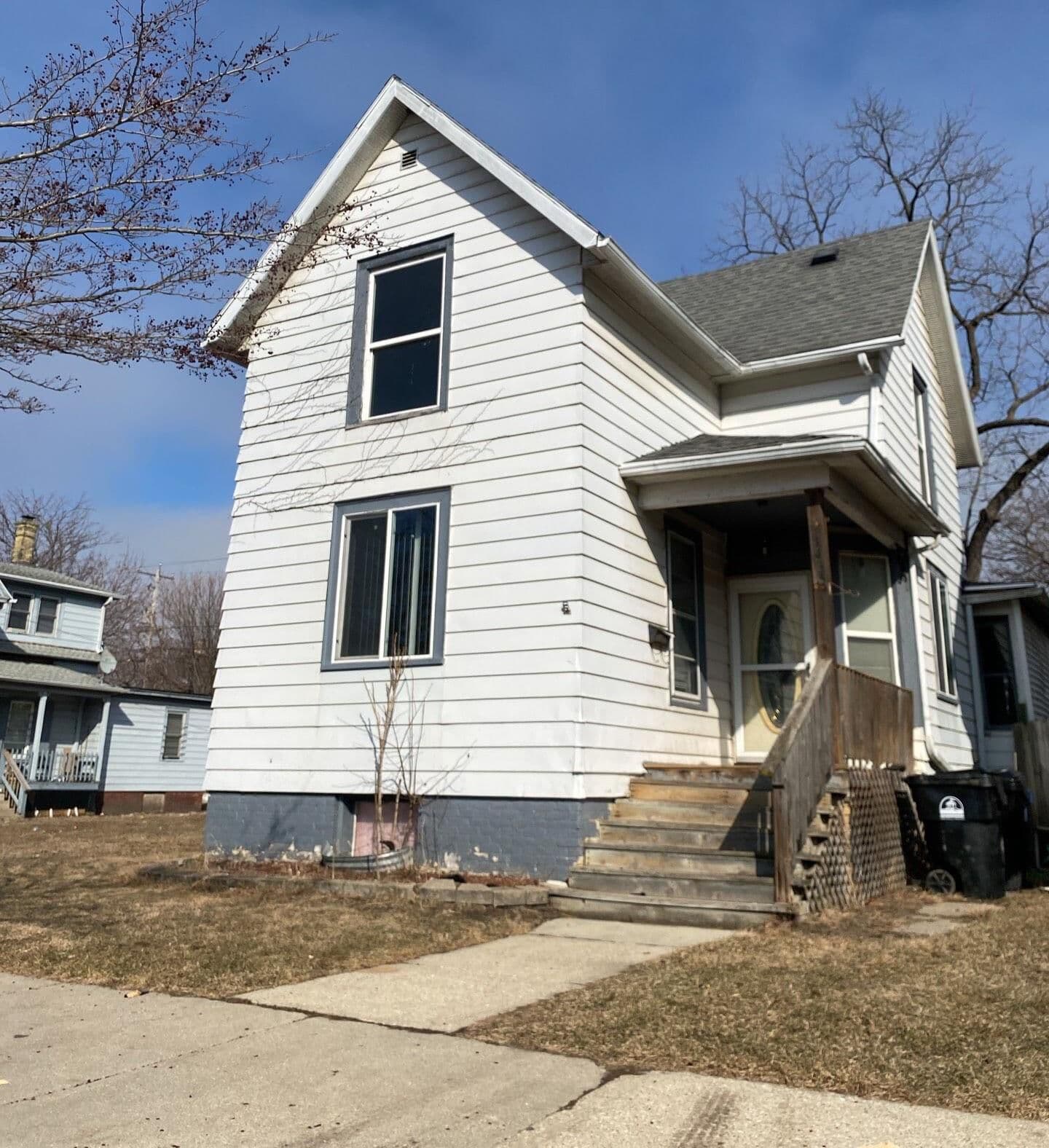 1435 Villa, Racine, WI