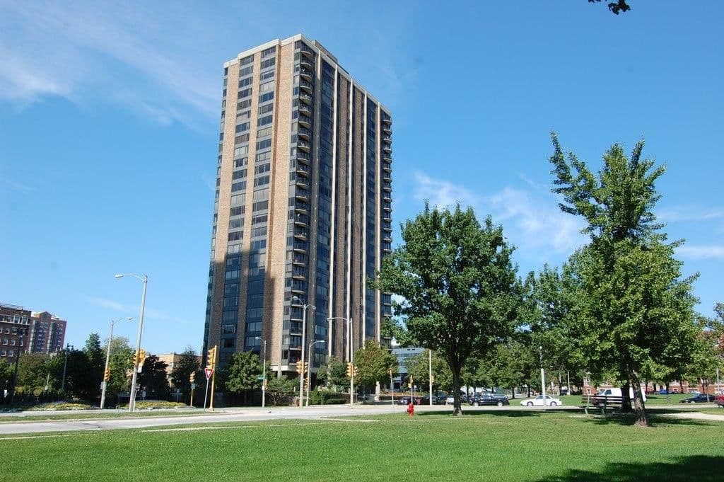 929 Astor
