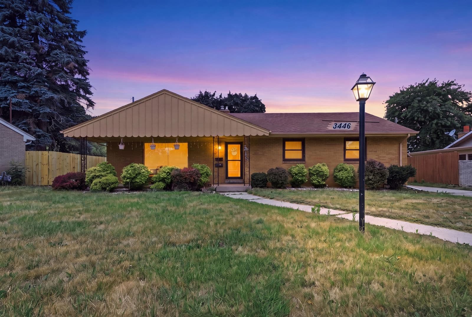 3446 Stratford, Racine, WI