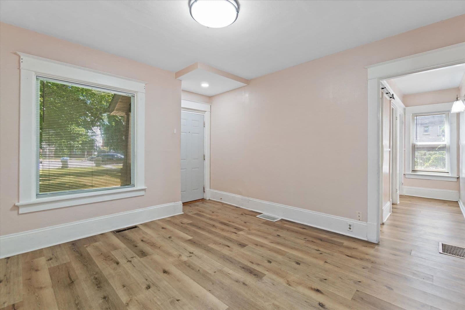 2119 Muskego