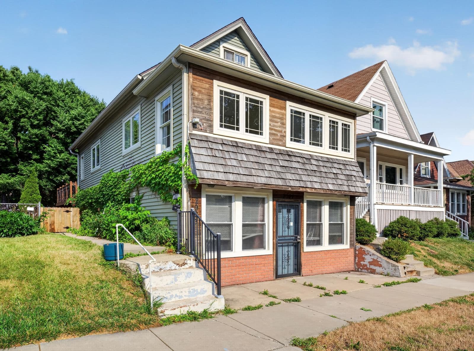 2921 Howell