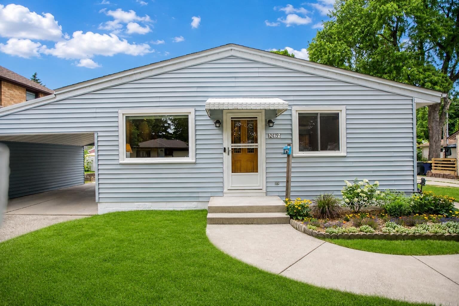 2419 81st, West Allis, WI