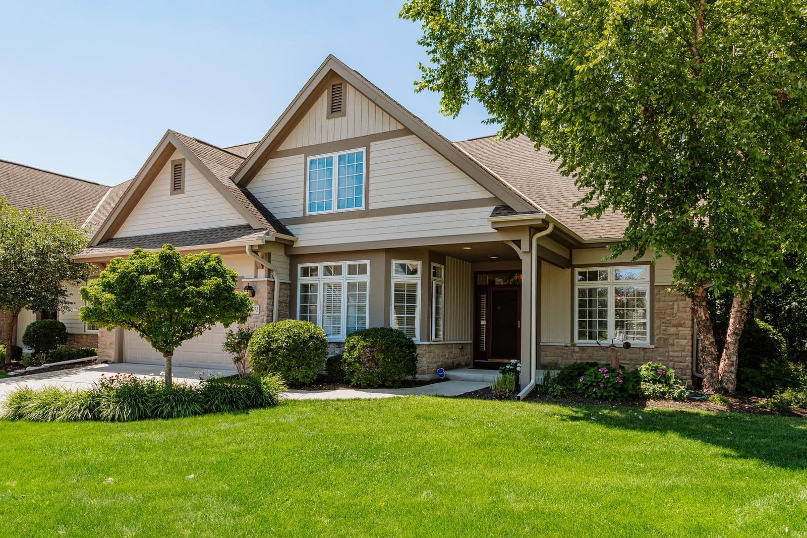 11675 Aster Woods, Mequon, WI