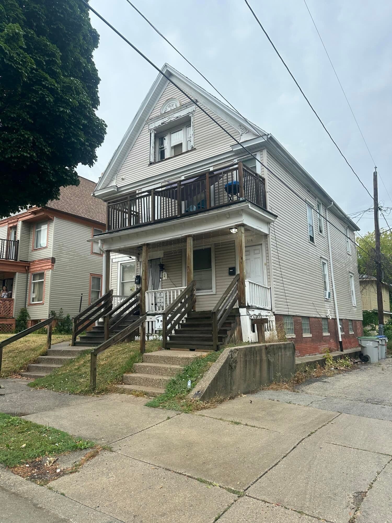 312 Hadley